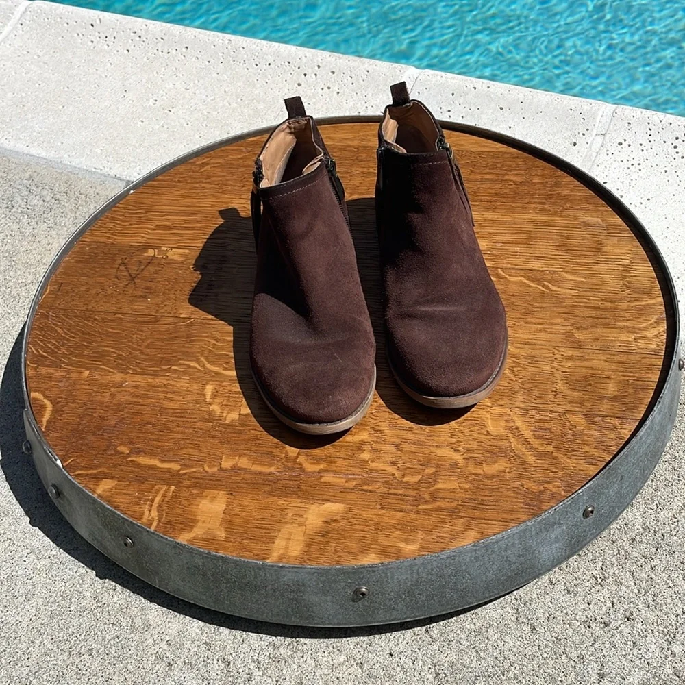 Franco Sarto ankle suede zip boots size 7